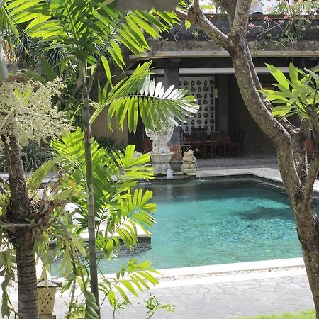 Mangga Bali Inn Легиан Экстерьер фото
