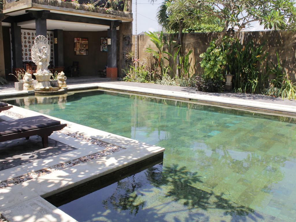 Mangga Bali Inn Легиан Экстерьер фото